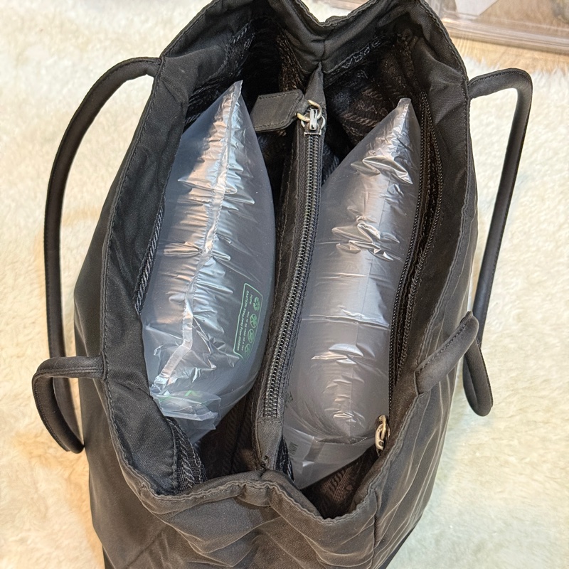 85新✨Prada🖤比goyard還輕的Prada降落傘布 黑色尼龍🖤肩背包 托特包 好輕 好裝 好用 耐用防潑水 附鑑定報告-19