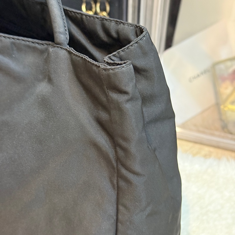 85新✨Prada🖤比goyard還輕的Prada降落傘布 黑色尼龍🖤肩背包 托特包 好輕 好裝 好用 耐用防潑水 附鑑定報告-21