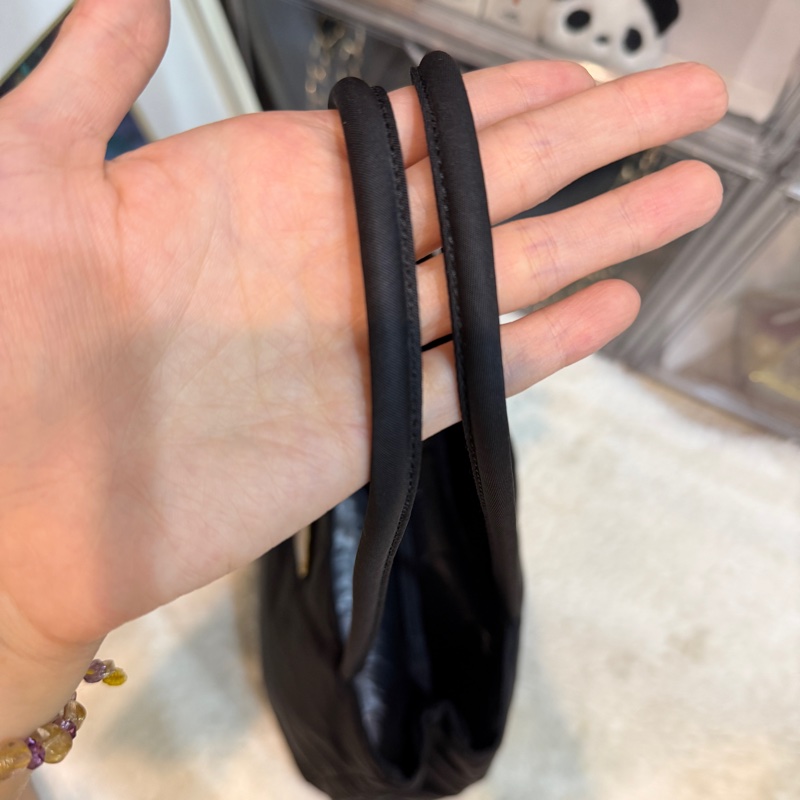 85新✨Prada🖤比goyard還輕的Prada降落傘布 黑色尼龍🖤肩背包 托特包 好輕 好裝 好用 耐用防潑水 附鑑定報告-33