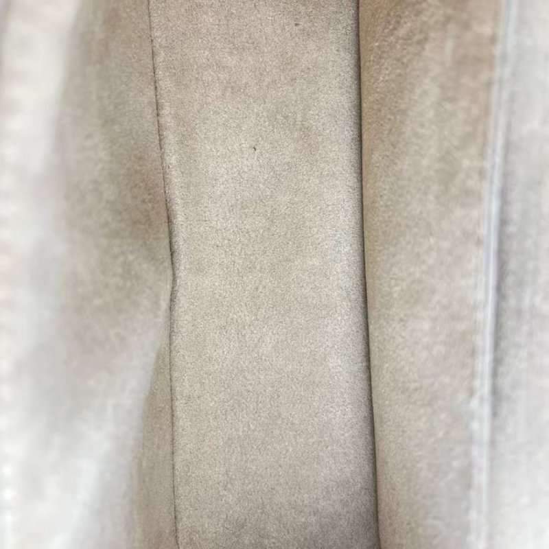 LV BUCI 奶白色水波紋 法棍包 芯片款 99新 24.5*15.5*9 配件塵袋-1