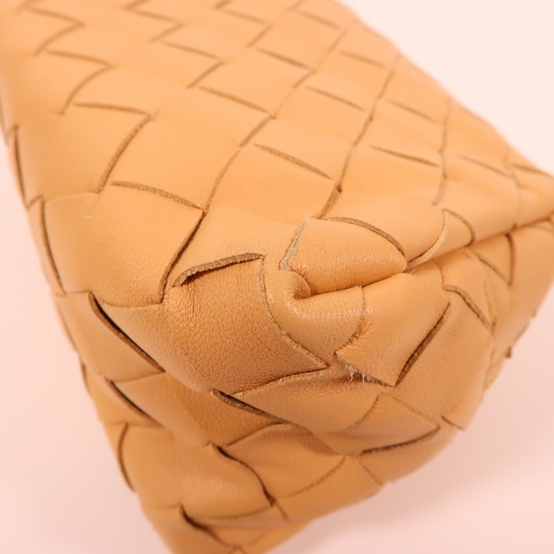 BOTTEGA VENETA 羊皮皮革Pouch金扣化妝袋-7