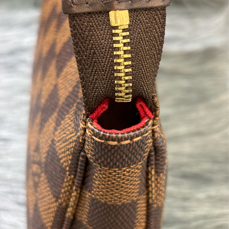 LV N51985 咖啡咖格棋盤格紋 拉鍊包 腋下包 晚宴包 肩背包 手提包-3