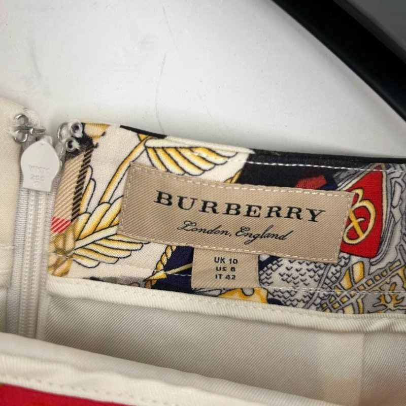 Burberry 字母短裙 僅試穿 42號，腰圍75，裙長44 M號-4