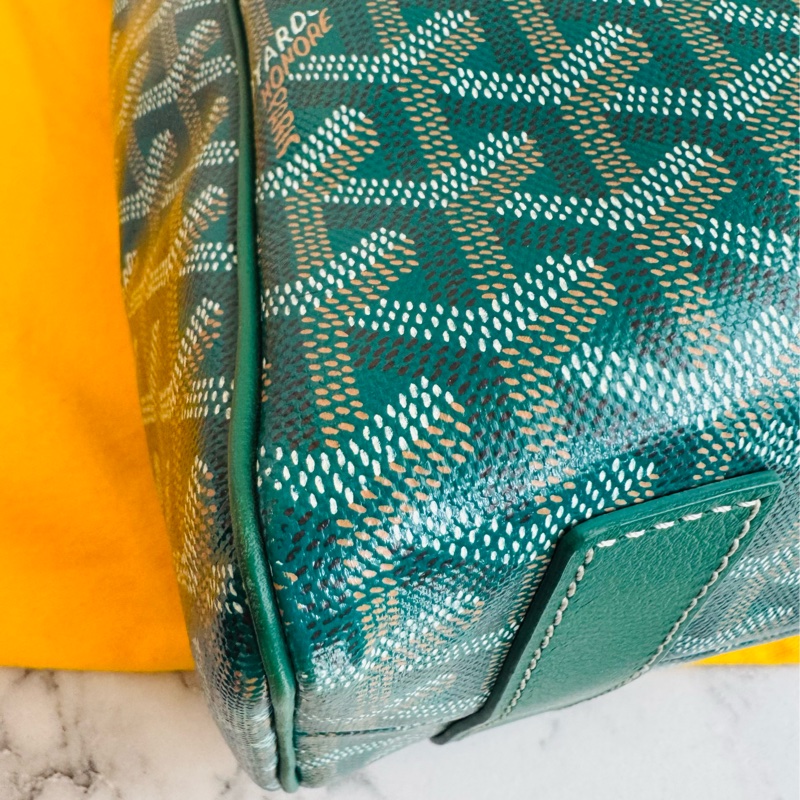 GOYARD綠色直式手提包-13