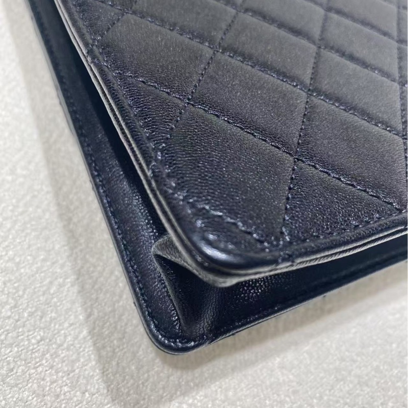 CHANEL 黑色透明珍珠包-12