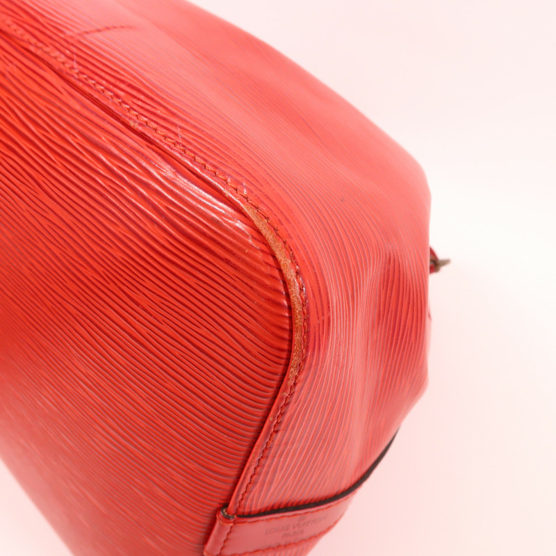 LOUIS VUITTON Epi Petit Noe金扣肩背袋紅色-8