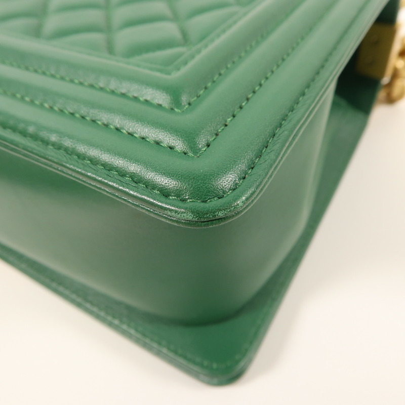 CHANEL 羊皮皮革Boy 25金扣鏈帶肩背袋-11