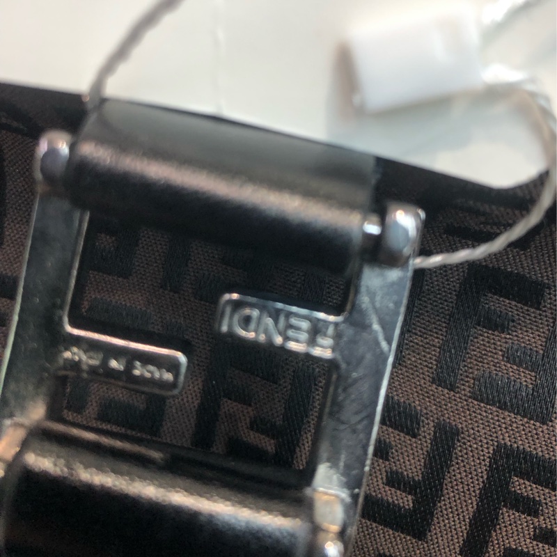 FENDI 老花 Tote 旅行袋 XA493-11