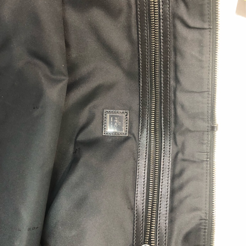 FENDI 老花 Tote 旅行袋 XA493-17