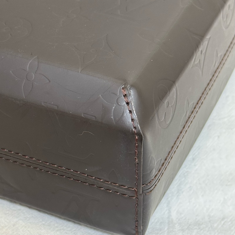 Louis Vuitton 硬殼肩背公事包-10