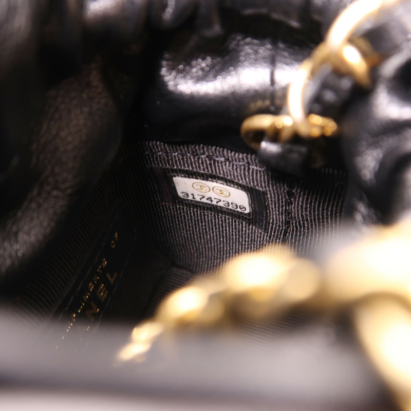 CHANEL 羊皮皮革Mini Bucket Box金扣鏈帶肩背袋-7