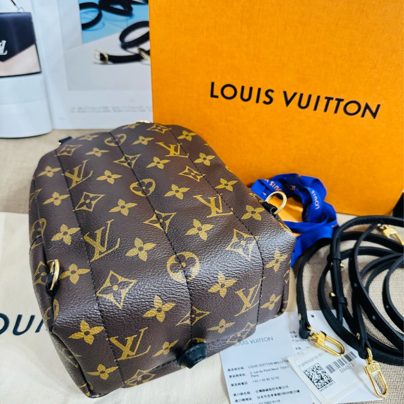 ✨售 二手真品 LV M44873 Palm Springs Mini 新版拉鏈 小書包 後背包-4
