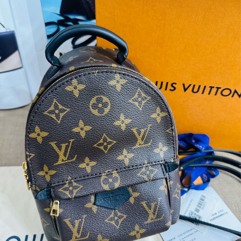✨售 二手真品 LV M44873 Palm Springs Mini 新版拉鏈 小書包 後背包-28