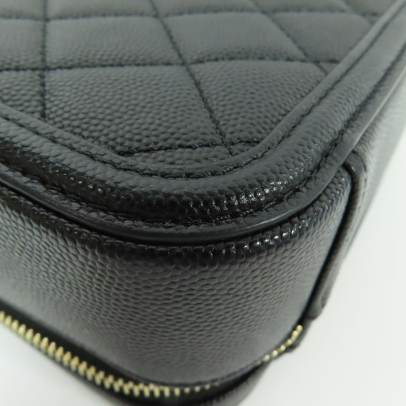 CHANEL 牛皮皮革Vanity Case金扣鏈帶手挽肩背兩用袋-6