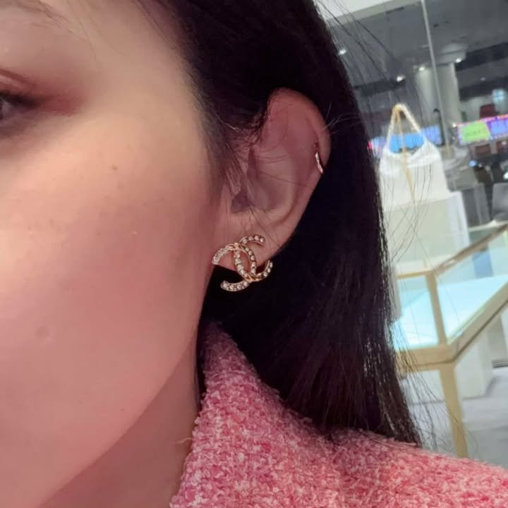 CHANEL 水鑽雙C耳環/金-0