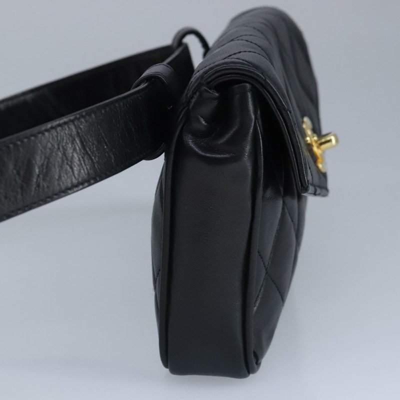 【日本直送】CHANEL Matelasse 腰包 皮革 黑色 CC 正品 yk15762-3