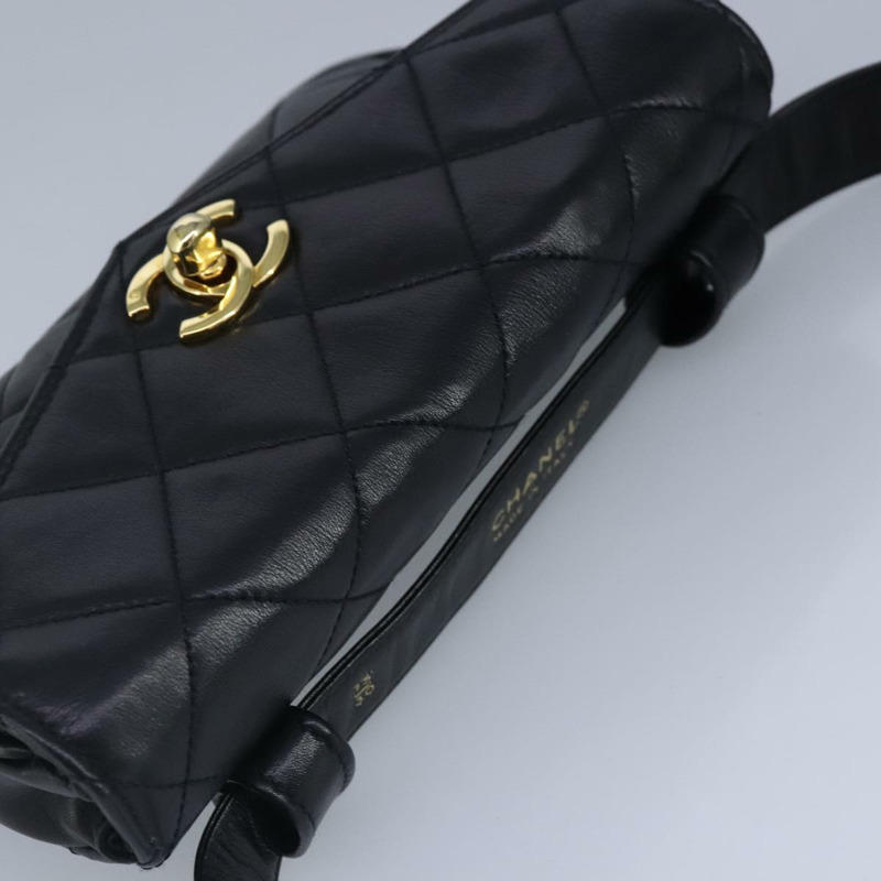 【日本直送】CHANEL Matelasse 腰包 皮革 黑色 CC 正品 yk15762-5