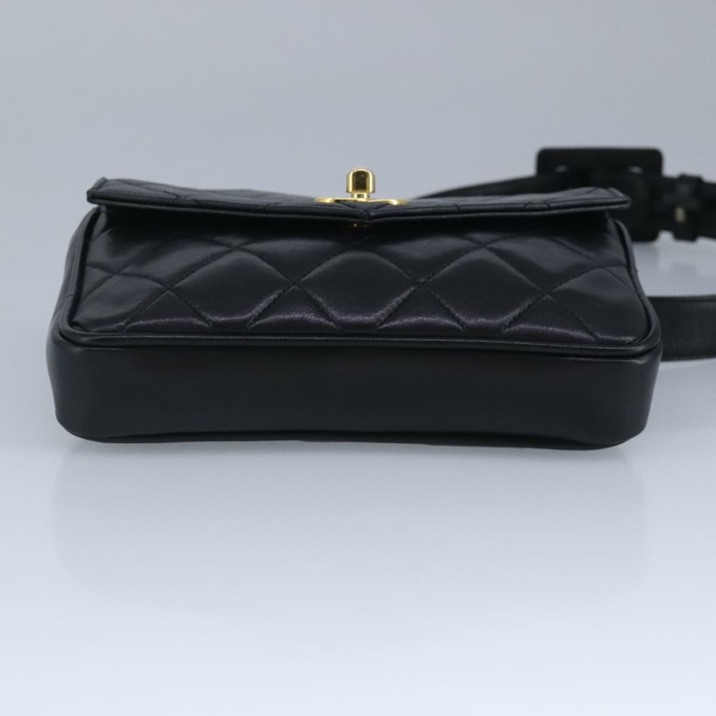 【日本直送】CHANEL Matelasse 腰包 皮革 黑色 CC 正品 yk15762-8