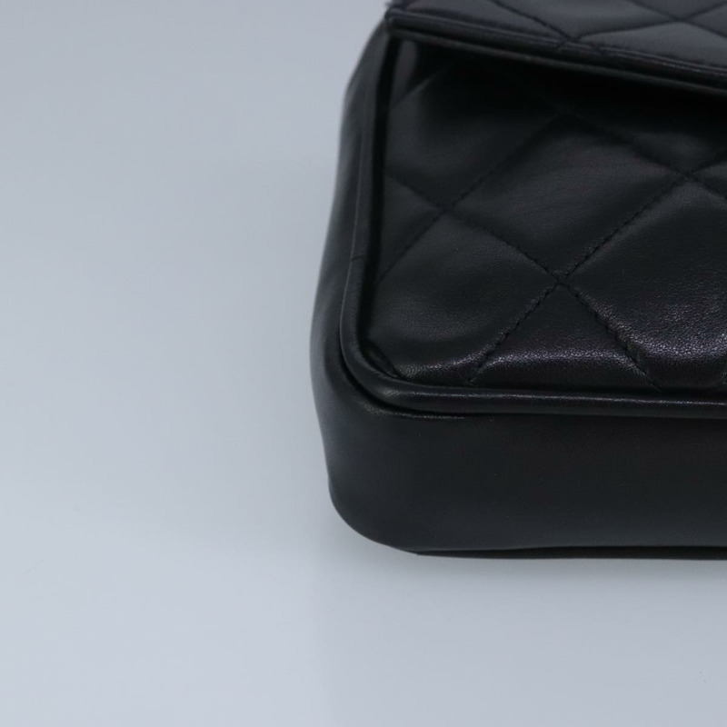 【日本直送】CHANEL Matelasse 腰包 皮革 黑色 CC 正品 yk15762-9