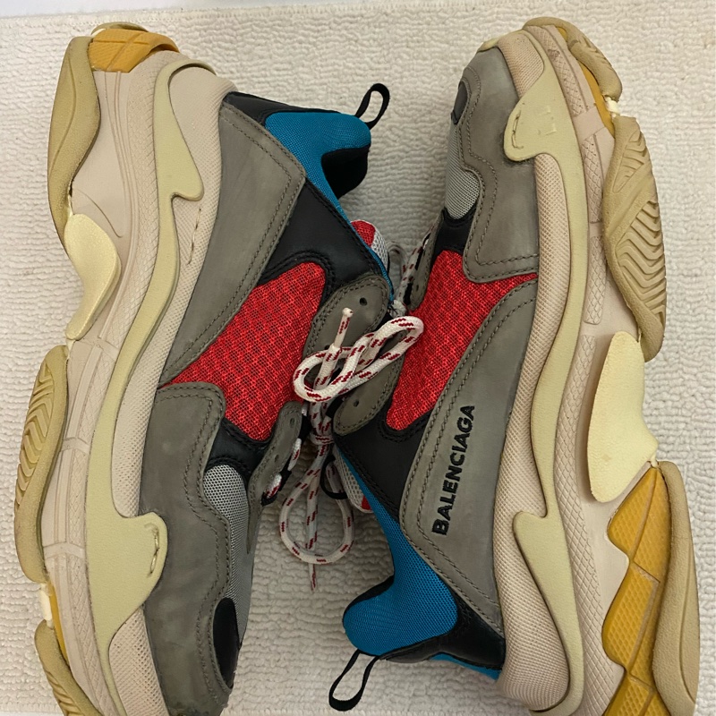 - Balenclaga Triple S-4