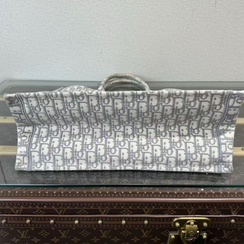✨DIOR 老花book tote大號42*35*18.5 98新 配件塵袋-1