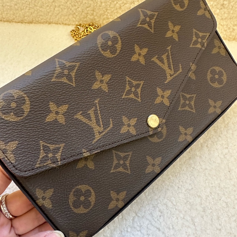 LV 老花三合一鏈條包新款芯片自重輕又實用-6