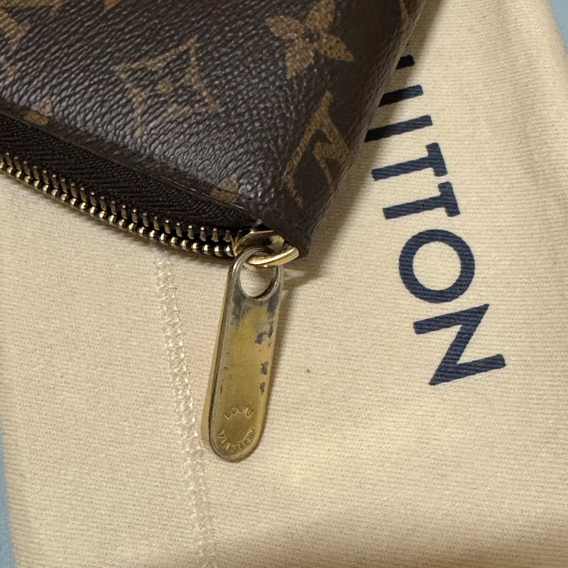 LOUISVUITTON-5