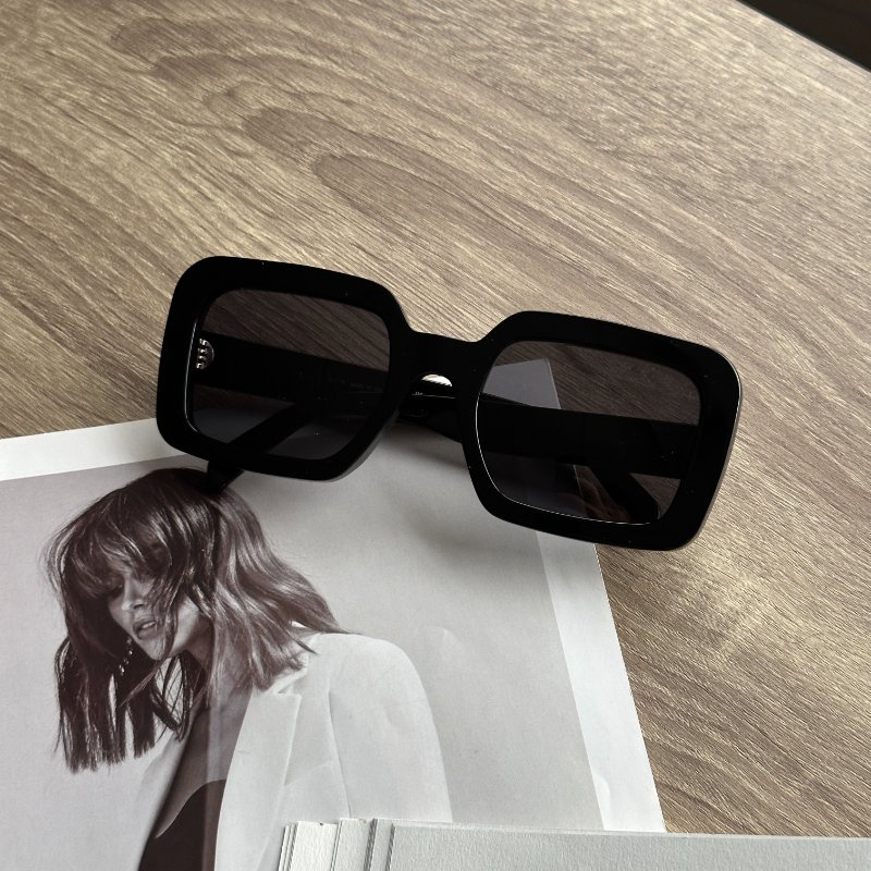 ˗ˏˋ 大臉收割機 º· 𓈒꙳ ˖ Celine 4S304 Triomphe 13 黑框 凱旋門 墨鏡 太陽眼鏡-0