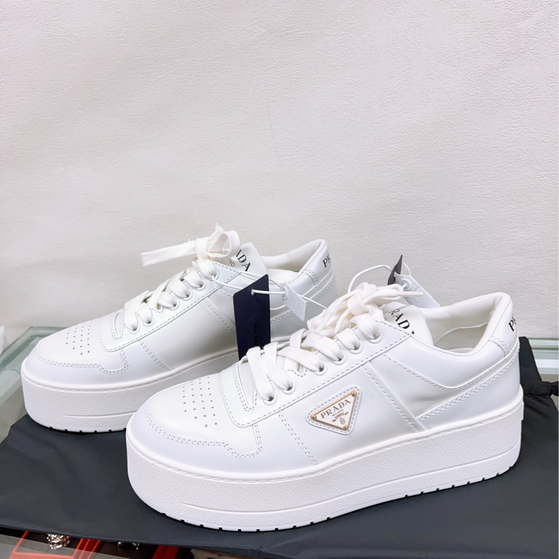 閒置 (38碼) Prada downtown 三角標 厚底球鞋/小白鞋/休閒鞋-0