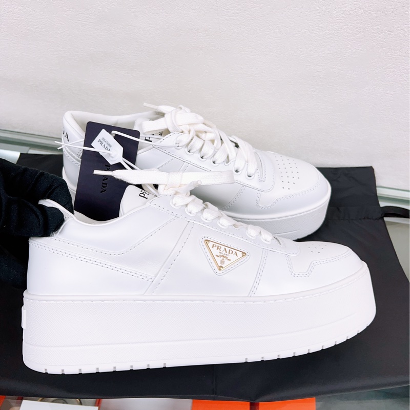 閒置 (38碼) Prada downtown 三角標 厚底球鞋/小白鞋/休閒鞋-2