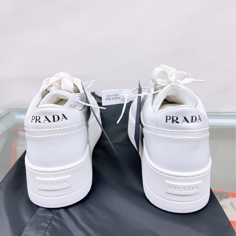 閒置 (38碼) Prada downtown 三角標 厚底球鞋/小白鞋/休閒鞋-3