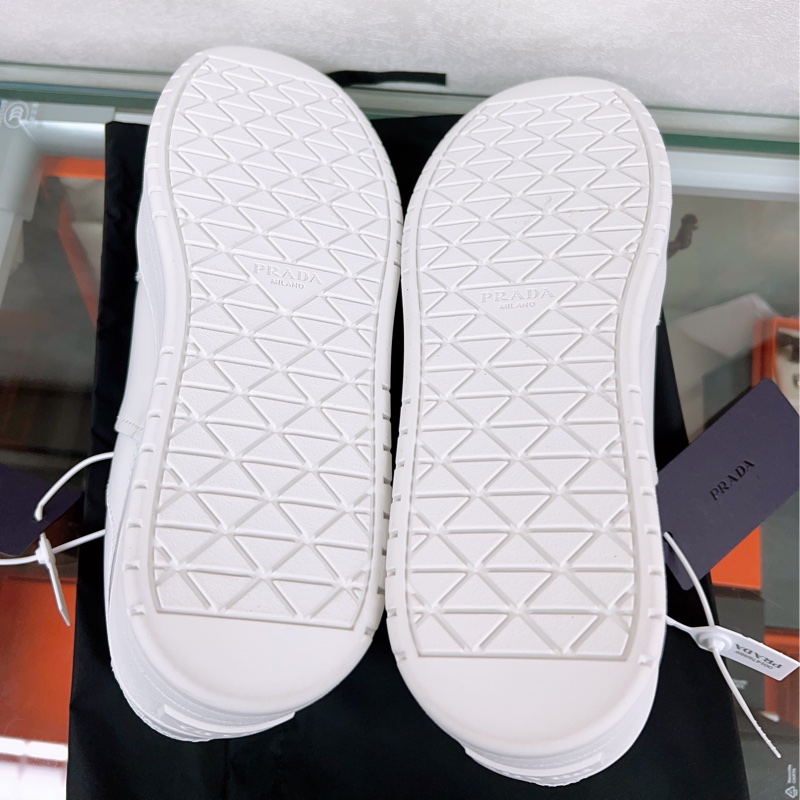 閒置 (38碼) Prada downtown 三角標 厚底球鞋/小白鞋/休閒鞋-6