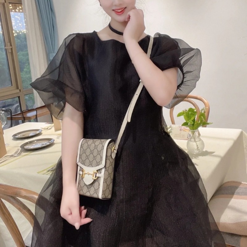 古馳 GUCCI 馬銜扣 1955 白色老花手機包-3