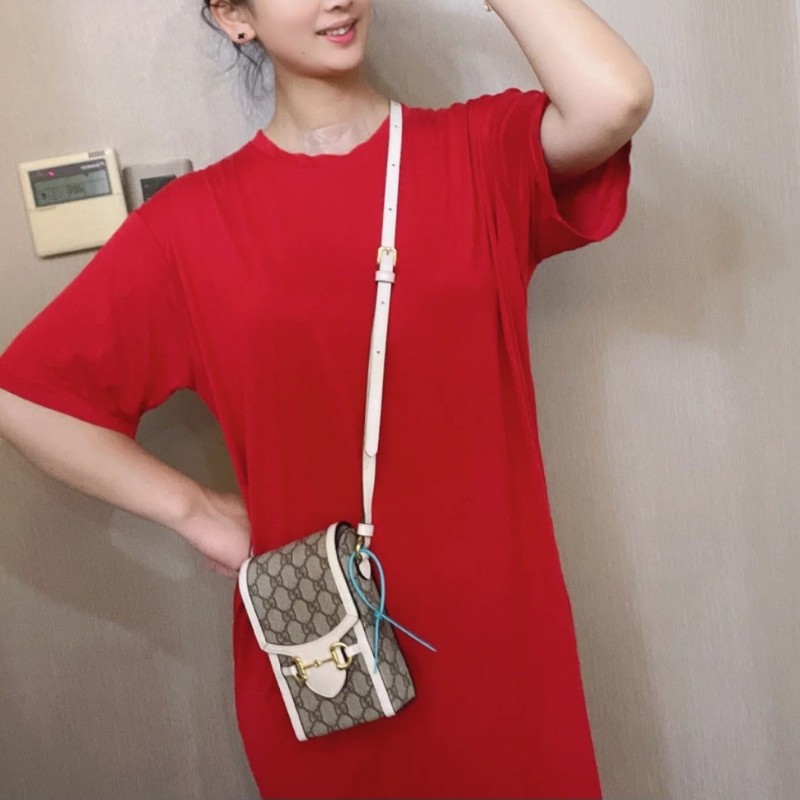 古馳 GUCCI 馬銜扣 1955 白色老花手機包-4