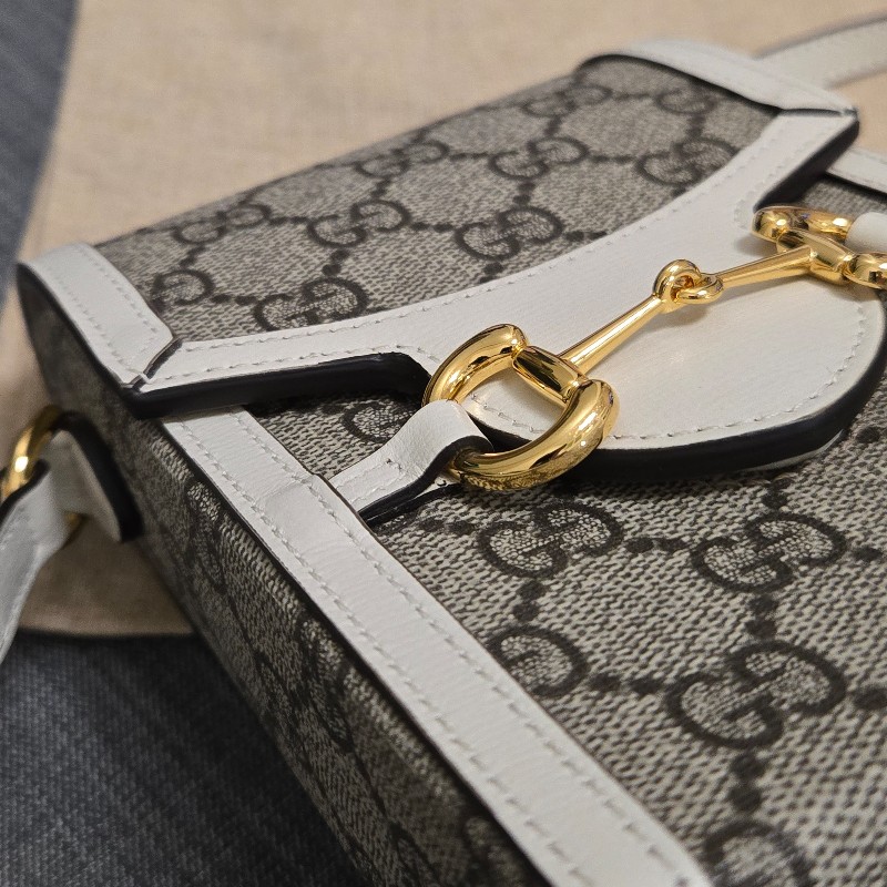 古馳 GUCCI 馬銜扣 1955 白色老花手機包-8