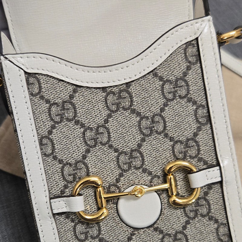 古馳 GUCCI 馬銜扣 1955 白色老花手機包-25
