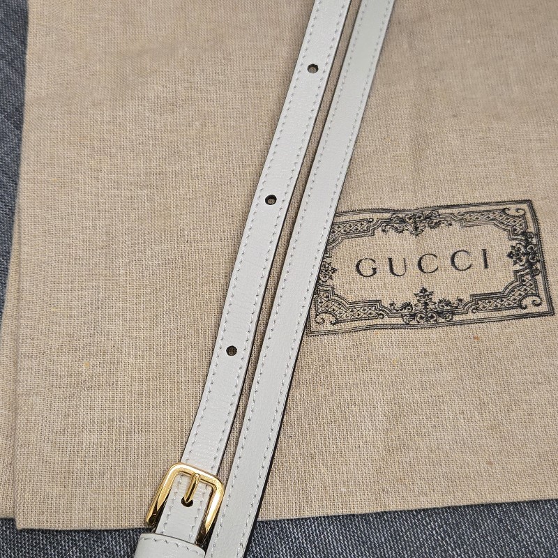 古馳 GUCCI 馬銜扣 1955 白色老花手機包-35