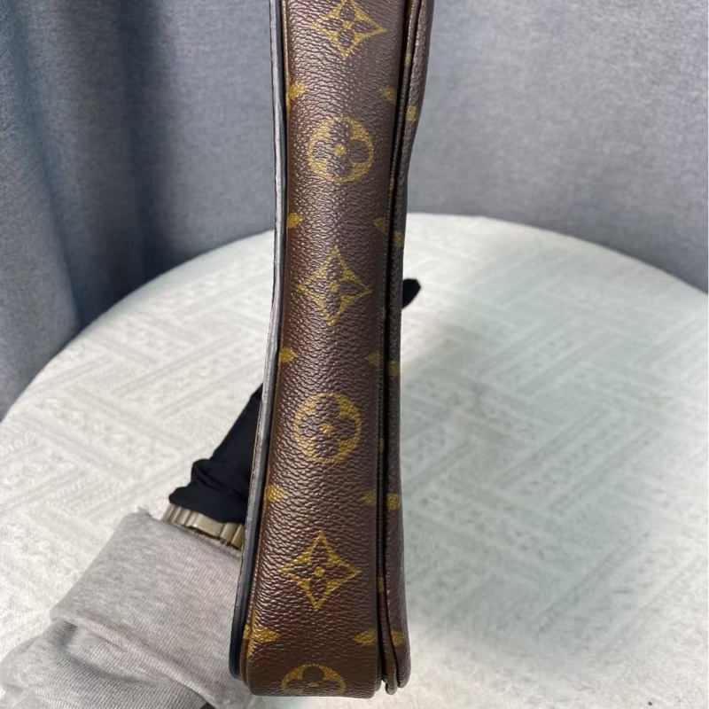 Louis Vuitton pochette Metis 老花郵差包-4