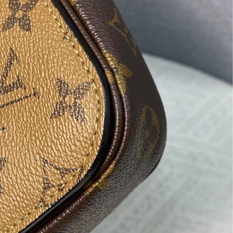 Louis Vuitton pochette Metis 老花郵差包-5