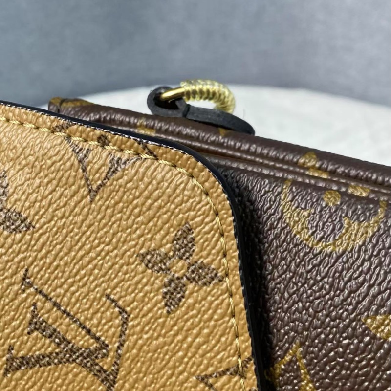 Louis Vuitton pochette Metis 老花郵差包-14