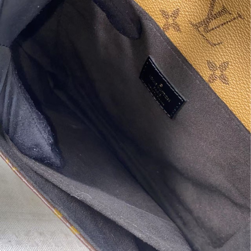 Louis Vuitton pochette Metis 老花郵差包-18