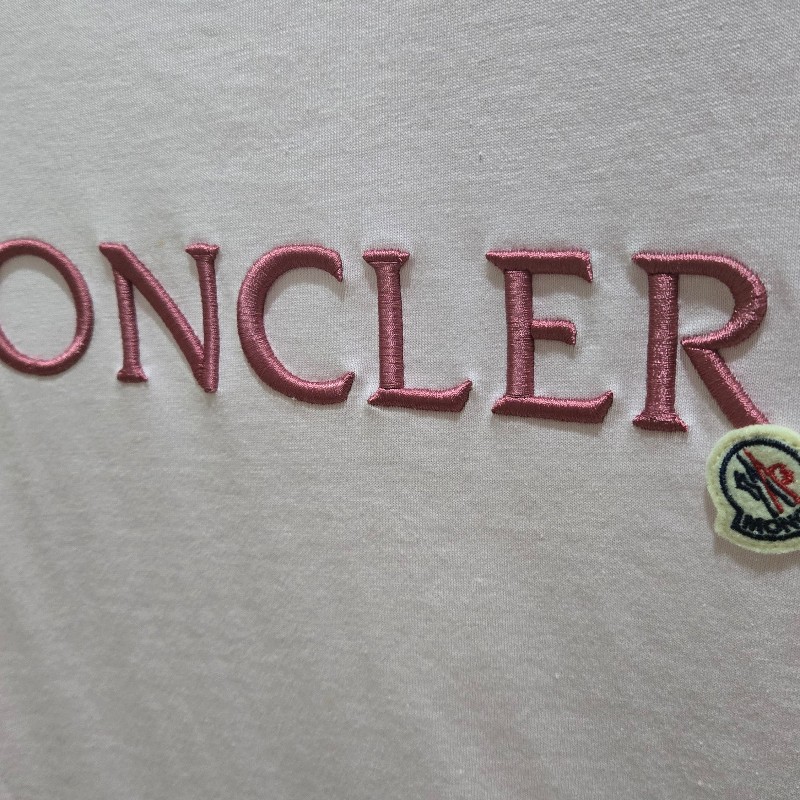 Moncler 全新Tshirt 粉電繡logo上衣S號-3