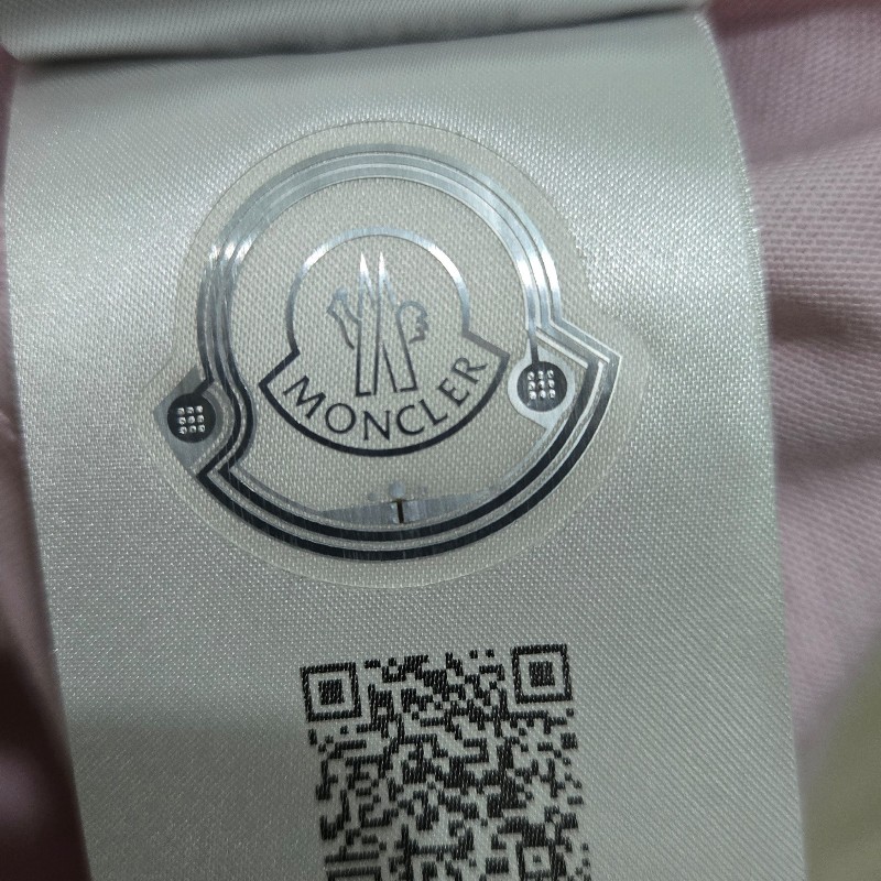 Moncler 全新Tshirt 粉電繡logo上衣S號-10