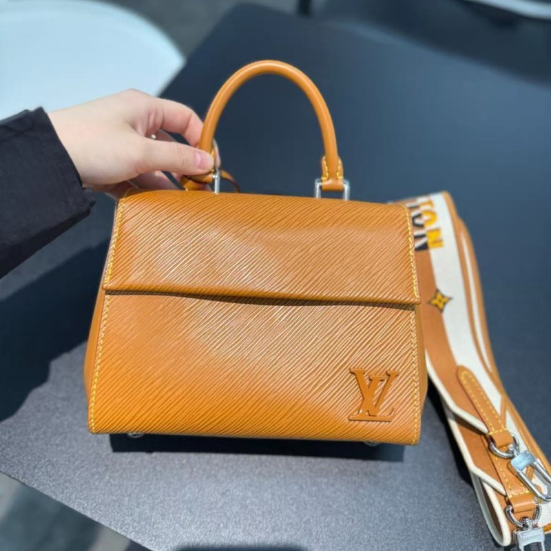 Lv Cluny 水波紋焦糖色 99新 配件齊全 圖二微瑕-0