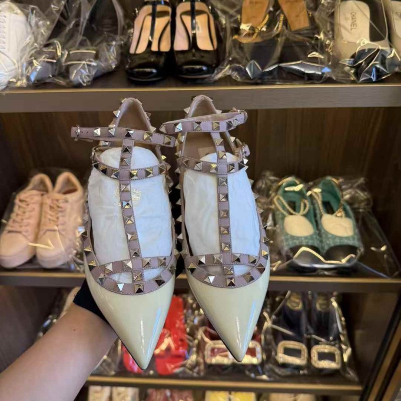 Valentino 平底鞋38號 已貼底 只穿一次閒置-4