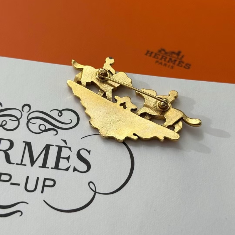 Hermès vintage 犬上少女胸針-5