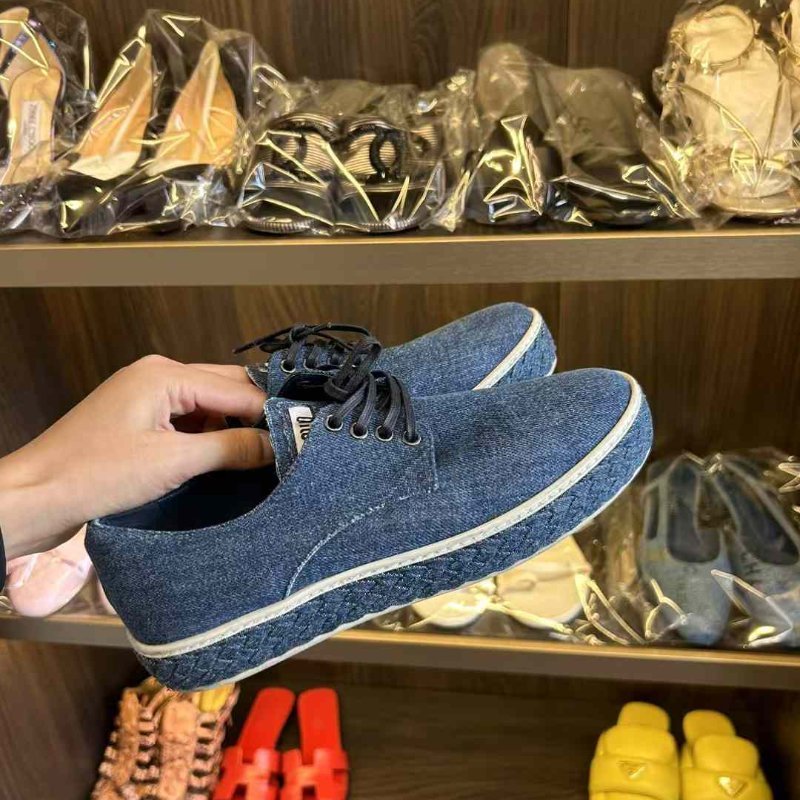 MIUMIU 牛仔休閒鞋 36.5號 很新-3