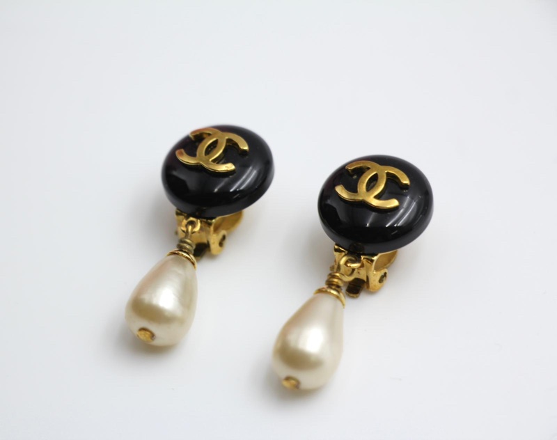 Chanel Vintage 95P樹脂黑色豆豆仿珍珠耳環-6