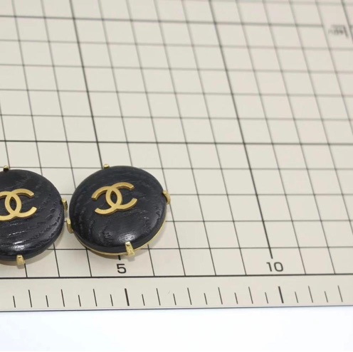 Chanel Vintage 94A木頭黑色夾式耳環-10