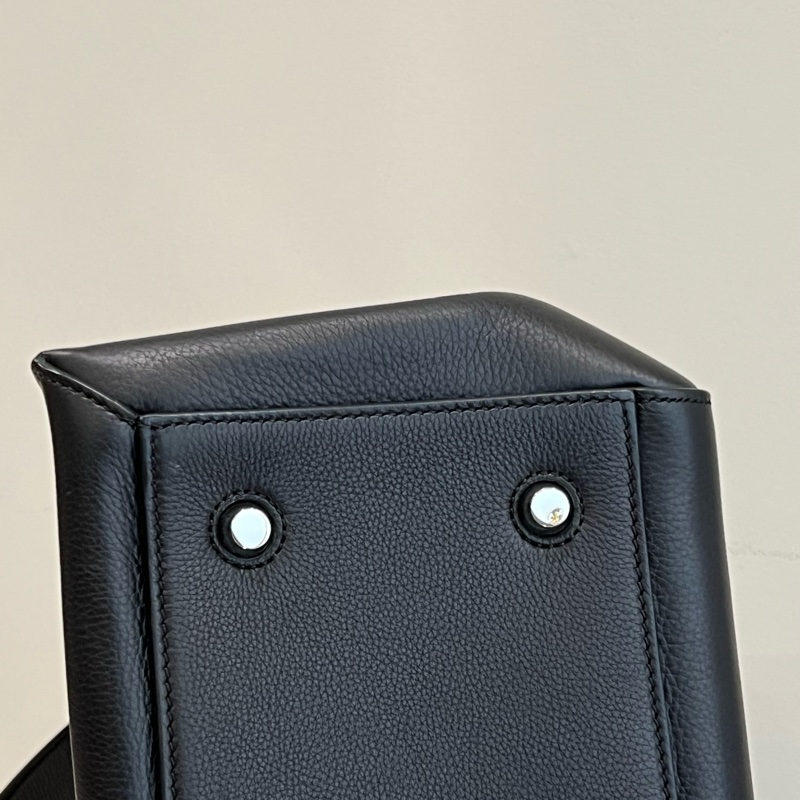 CELINE Edge Bags 肩背包-黑色(全新閒置未使用)-3